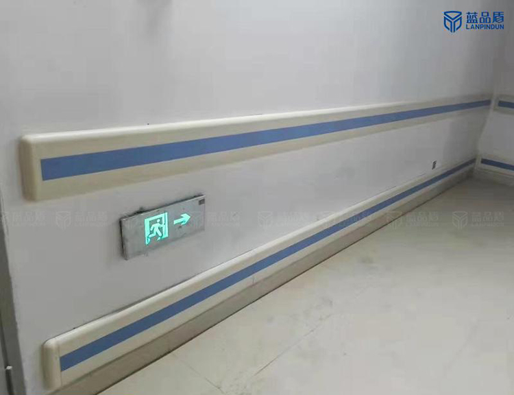 医院走廊护墙板